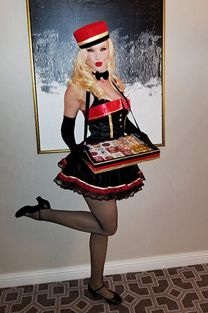 Cigar Girl